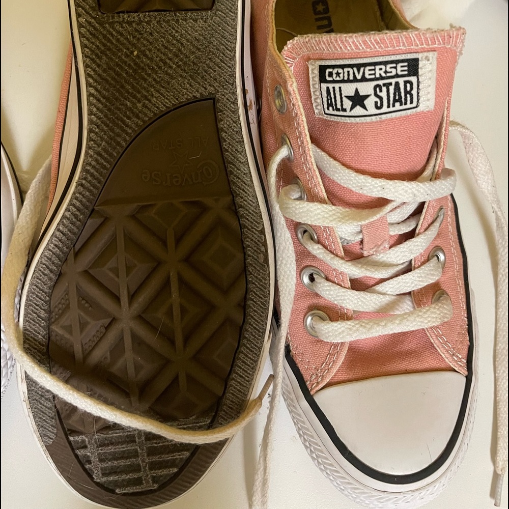 Converse size 7.5